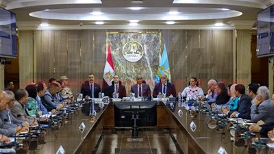 تنفيذي كفرالشيخ يناقش عددا من القرارات التنفيذية والخدمية