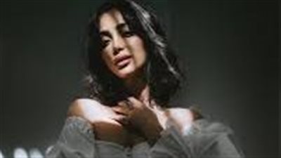 بسمة بوسيل تخطف الأنظار بأغنية فرنسية جديدة