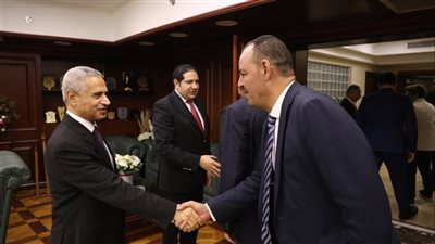 محافظ بني سويف يتلقى التهاني بعيد الأضحى المبارك
