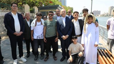 محافظ القاهرة يشارك المواطنين احتفالات عيد الأضحى بكورنيش النيل ويتفقد المتنزهات