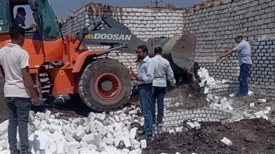 حملات مستمرة لإزالة التعديات على الرقعة الزراعية طوال أيام عيد الأضحى بالمنيا
