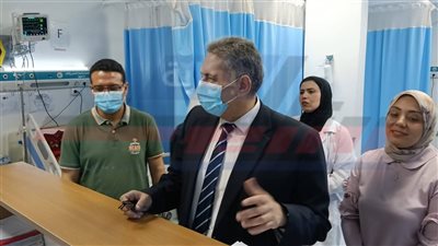 أبوالسعد يفاجئ مستشفى حميات دسوق بجولة تفقدية