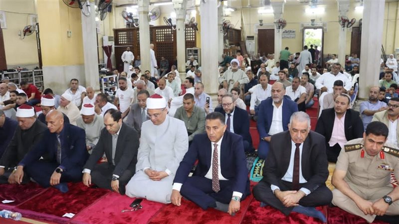 محافظ القليوبية يؤدى