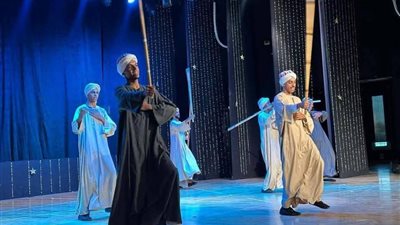 فرقة الغردقة للفنون الشعبية تتألق في احتفالات العيد وإقبال كبير على سينما الشعب 