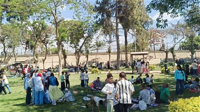 إقبال كبير على زيارة حدائق الري بالقناطر الخيرية والمركز الثقافي الأفريقي بأسوان والسد العالي