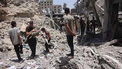 شهيد فلسطيني ومصابون في قصف غربي غزة.. والاحتلال يعتقل شابًا من قلقيلية