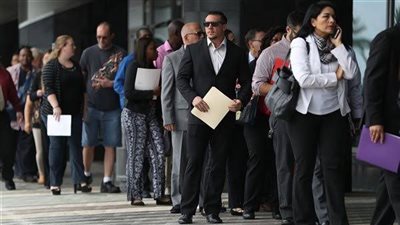 تقرير حكومي: بطالة الشباب قد تكلف بريطانيا 125 مليار جنيه استرليني سنويًا