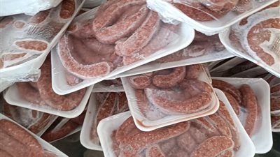 الجيزة تضبط 10 آلاف كيلو من اللحوم ومصنعات الدواجن الفاسدة