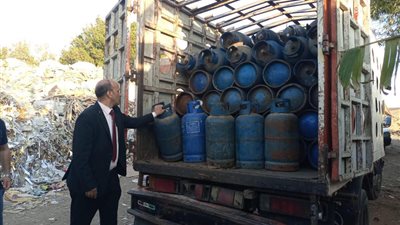 إحباط بيع 141 أسطوانة غاز و2000 لتر سولار فى السوق السوداء بالغربية