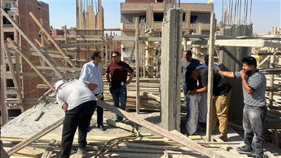 المنطقة الشرقية تواصل التصدي للبناء المخالف.. وإزالة أدوار غير قانونية بعين شمس