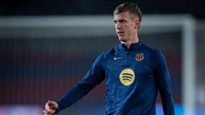 برشلونة يكافئ داني أولمو بعقد جديد بعد تضحياته المالية