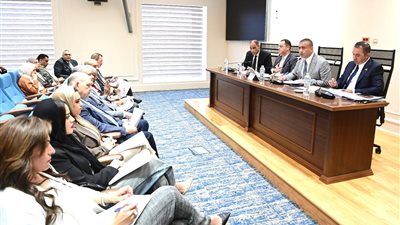 لجنة الصناعة بالبرلمان تطالب هيئة التنمية الصناعية بتعظيم استغلال الموارد