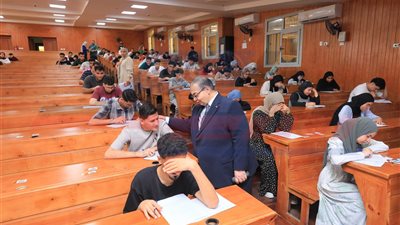 رئيس جامعة كفر الشيخ: نتابع بشكل يومي ومنتظم سير الامتحانات بكافة الكليات