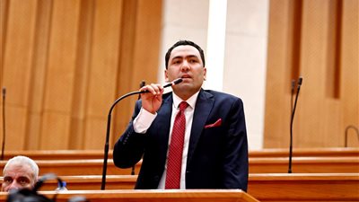 برلماني : أقامه مركز لوجيستي عالمي بقناة السويس ينقل مصر إلى قلب التجارة الدولية 