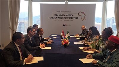 وزير الخارجية يلتقي نظيرته النيجيرية على هامش الاجتماع الوزاري الكوري الأفريقي