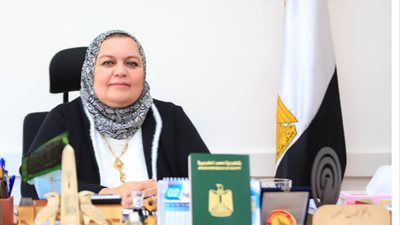 القومي للمرأة يهنئ جيهان عبد المنعم لفوزها بجائزة جامعة عين شمس التقديرية