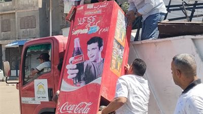 الجيزة تفض ٤ أسواق عشوائية بإمبابة
