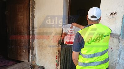 الانتهاء من توزيع لحوم 50 عجلًا لغير القادرين بكفر الشيخ