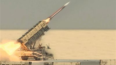 اعتراض وتدمير 3 صواريخ وعدد من الطائرات المسيرة بالبحرين