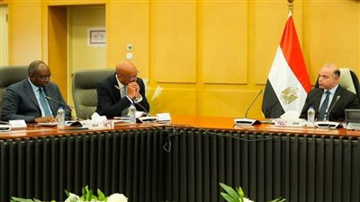 وزير الاستثمار ة يبحث مع مؤسسة التمويل الدولية تطوير بيئة الأعمال والتحول الرقمي 