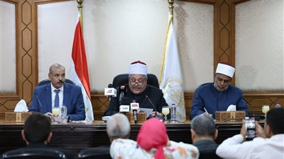 الشيخ أيمن عبدالغني يجيب عن أسئلة الصحفيين بشأن امتحانات الثانوية الأزهرية