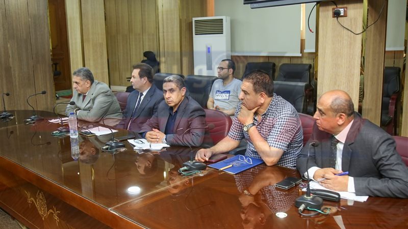 الاجتماع فى محافظة