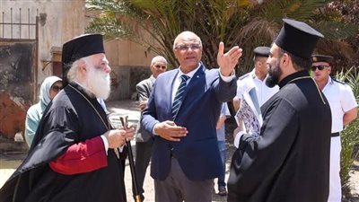 محافظ الإسكندرية وبابا الروم الأرثوذكس يتفقدان أرض مشروع مستشفى البطريركية الجديد بشارع فؤاد