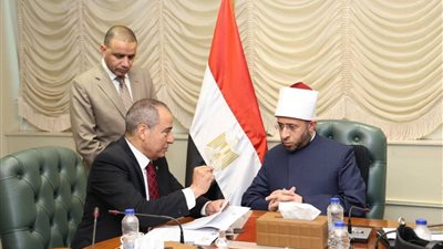 وزير الأوقاف يستقبل عددًا من النواب لبحث احتياجات المواطنين