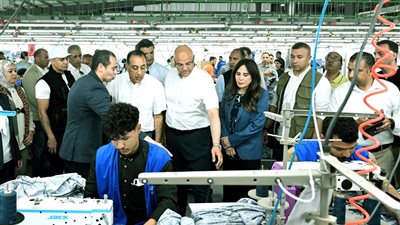 رئيس الوزراء يفتتح التوسعات الجديدة بمشروع 
