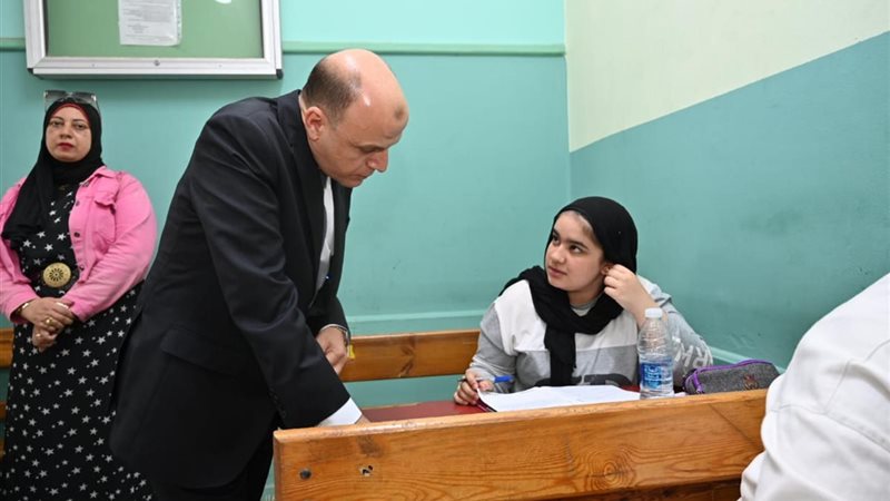 محافظ الغربية خلال
