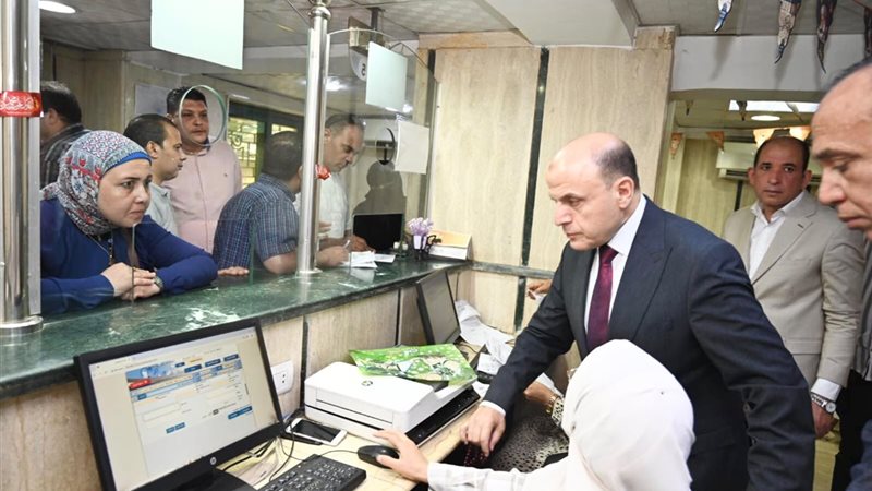محافظ الغربية خلال