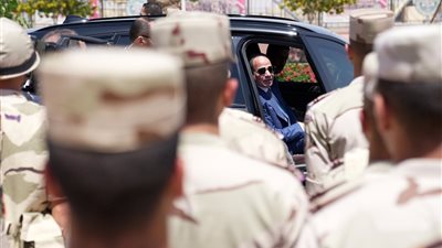 الرئيس السيسي يتفقد مقر القيادة الاستراتيجية بالعاصمة الجديدة