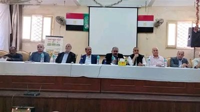 رئيس الإصلاح الزراعي يتابع منظومة العمل والزراعات الصيفية بكفر الشيخ