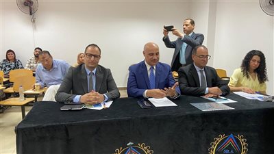 بمشاركة رؤساء تحرير صحف وإعلاميين.. تحكيم مشروعات تخرج طلاب 