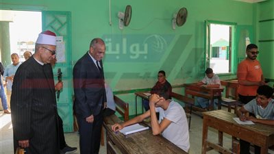 محافظ كفرالشيخ يطمئن على سير امتحانات الثانوية الأزهرية