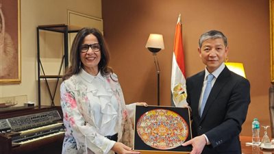 وزيرة الثقافة تبحث مع السفير الصيني تعزيز التعاون المشترك وتعميق حوار الحضارات بالقاهرة