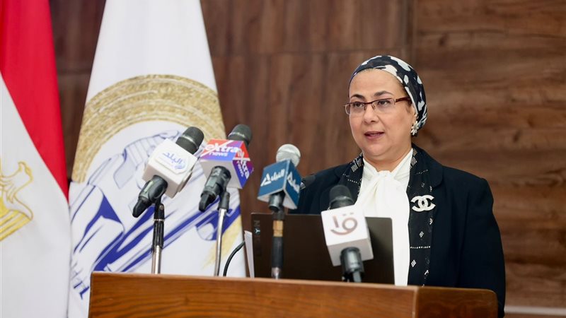 المستشارة أمل عمار