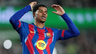 برشلونة يصرف النظر عن تفعيل بند شراء راشفورد.. واللاعب يعود إلى 