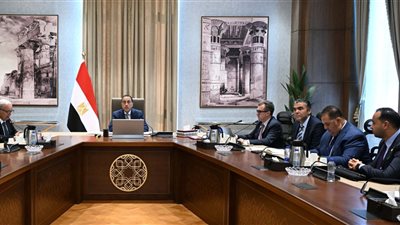 رئيس الوزراء يستعرض تنفيذ البرنامج الوطني لدعم ريادة الأعمال والابتكار