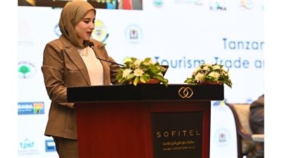 مصر تستعرض تجربتها السياحية وتعزز التعاون مع تنزانيا في الاستثمار والسياحة