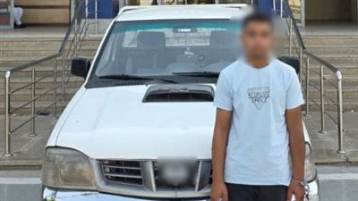 ضبط سائق بعد اصطدامه عامل توصيل على طريق بالقاهرة وفراره من موقع الحادث