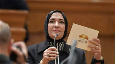 النائبة سناء برغش تطالب بحل عاجل لأزمة الطريق الزراعي في البحيرة