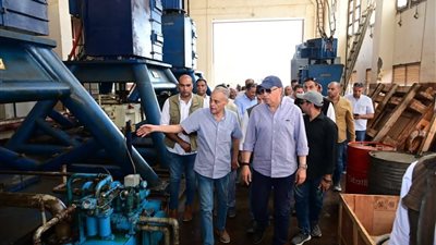  بدء تنفيذ خطة تركيب الصاولات على نهر النيل ومصبات المصارف لمنع انتقال ورد النيل ونهوها خلال عام واحد