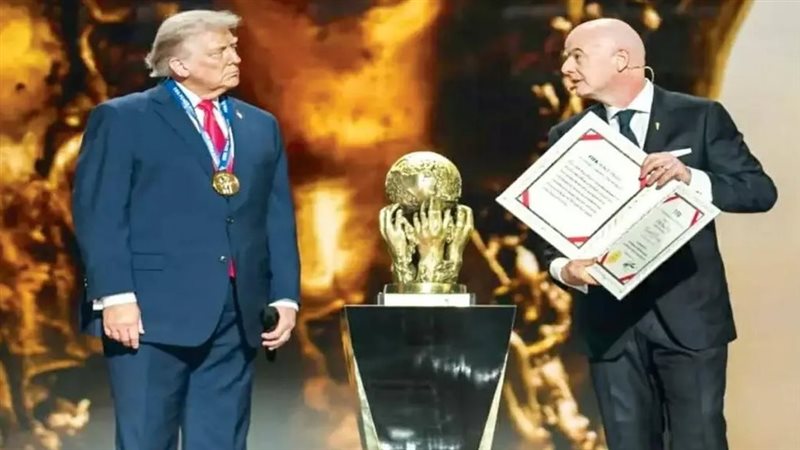انفنتينو وترامب خلال