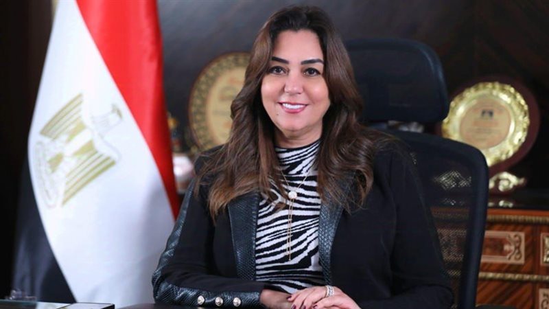 الدكتورة منال عوض