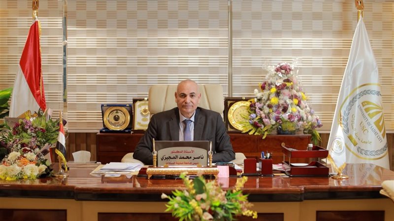 الدكتور ناصر عبد