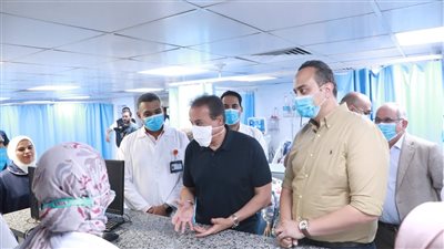 وزير الصحة يتفقد مركز أورام المنيا ومستشفى التأمين الصحي