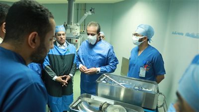 وزير الصحة يتفقد مستشفيي الكبد والجهاز الهضمي والثلاثي الجامعيين بالمنيا