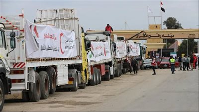 استئناف إدخال شاحنات المساعدات والوقود إلى قطاع غزة