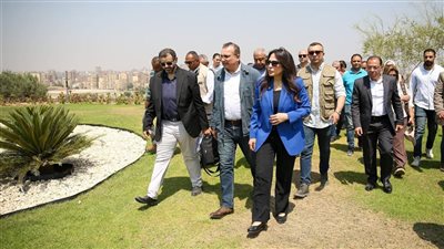 المهندسة راندة المنشاوي تؤكد ضرورة الالتزام بالبرامج الزمنية المحددة وتطبيق أعلى معايير الجودة 